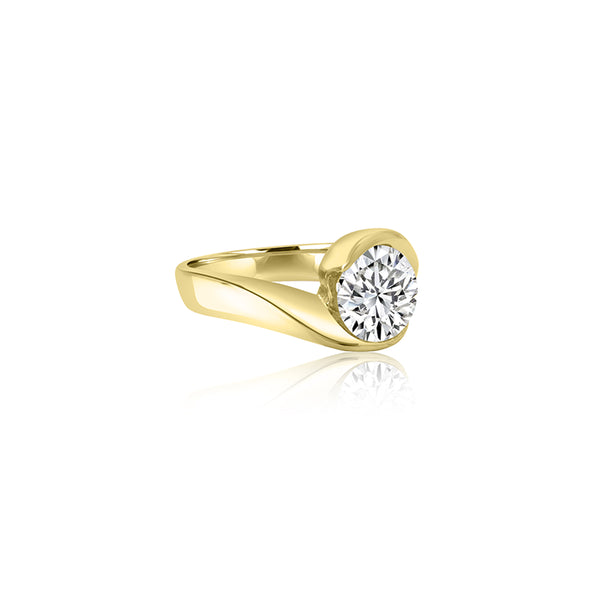 18K Yellow Gold Swirl Cubic Ring