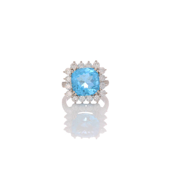 18K White Gold (1.60 Ct. Tw.) 7 Ct. Tw Blue Topaz Diamond Ring