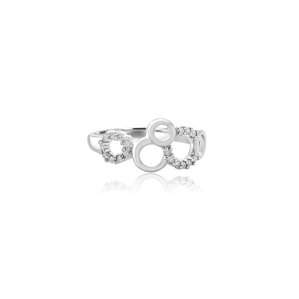 10K White Gold (0.10 Ct. Tw.) Diamond Joined Circle Ring