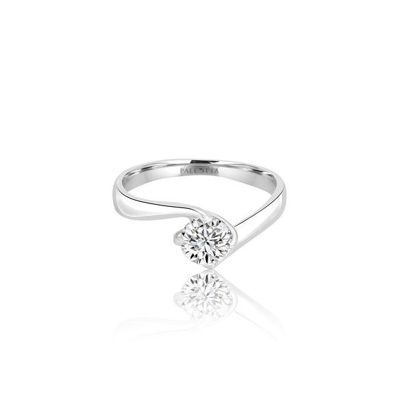 18k White Gold Solitaire Engagement Ring