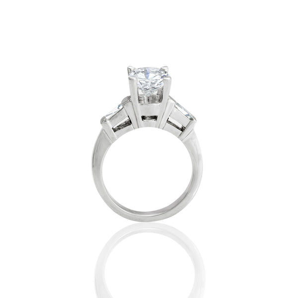 14k White Gold Oval Center Engagement Ring