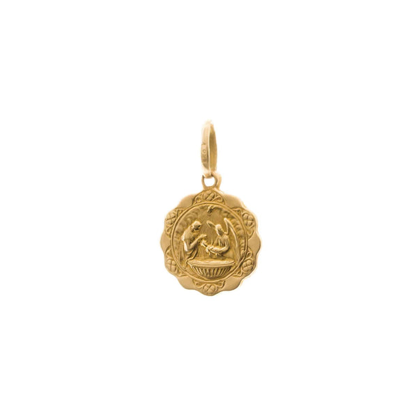 18k Yellow Gold Baptismal Vintage Round Pendant